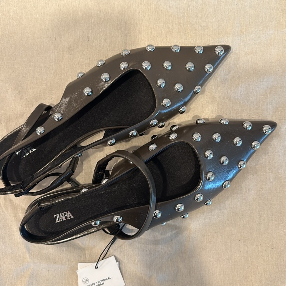 Zara Women's Studded Gray Flats